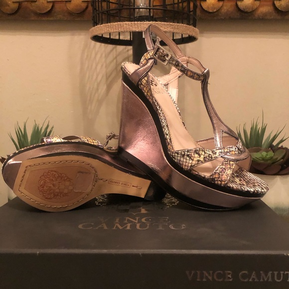 Vince Camuto Wedge heeled sandals; pewter with black trim; python detail; - Picture 7 of 8
